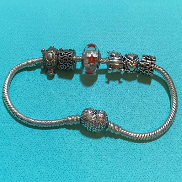Pandora Bracelet with 6 charms - Picture 3 of 9